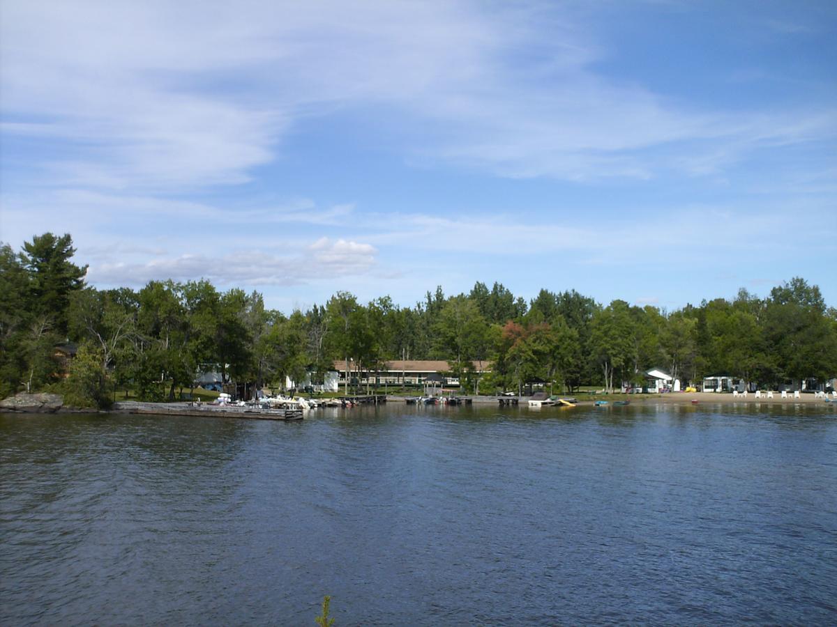 Chalkley'S Sandy Bay Cottage Resort Nipissing Beach 外观 照片