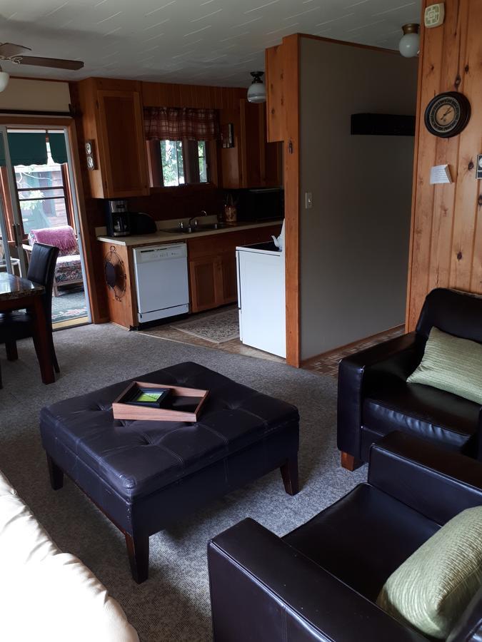 Chalkley'S Sandy Bay Cottage Resort Nipissing Beach 外观 照片