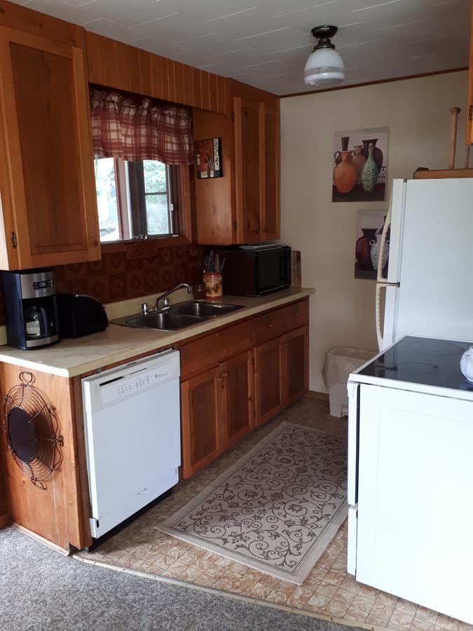 Chalkley'S Sandy Bay Cottage Resort Nipissing Beach 外观 照片