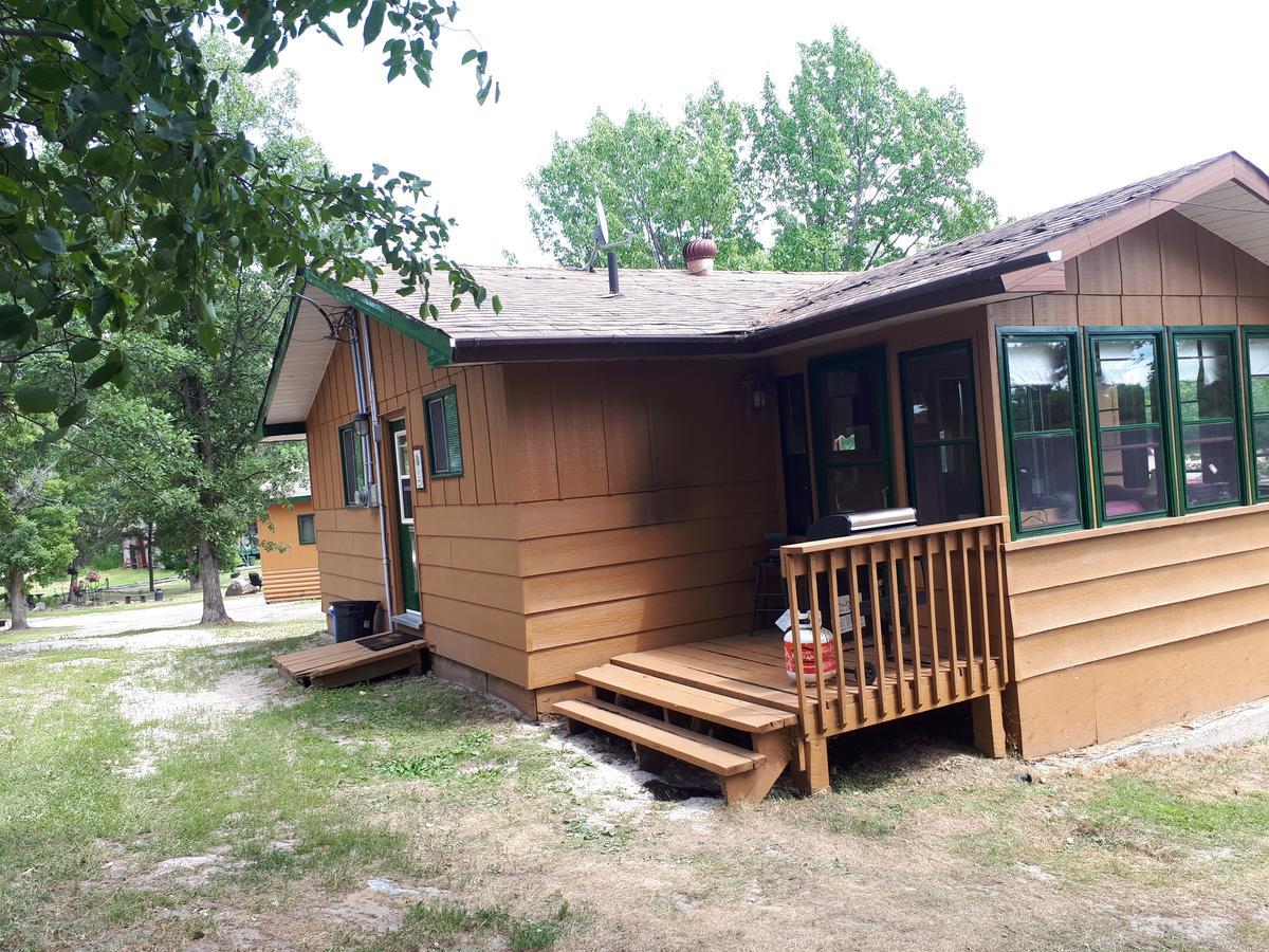 Chalkley'S Sandy Bay Cottage Resort Nipissing Beach 外观 照片