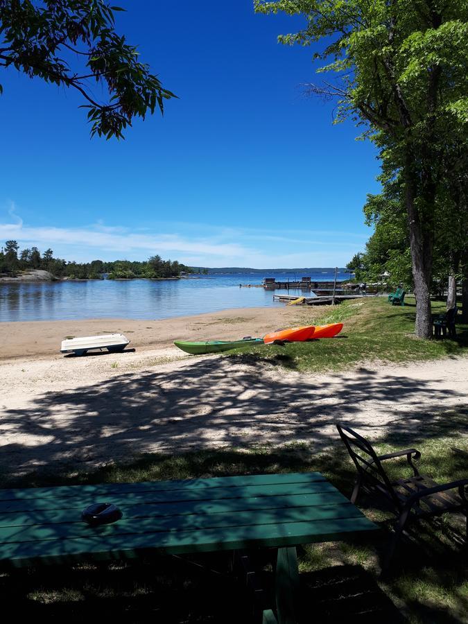 Chalkley'S Sandy Bay Cottage Resort Nipissing Beach 外观 照片