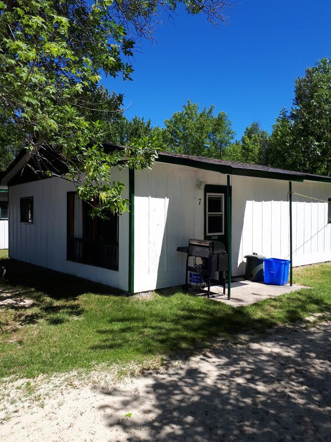 Chalkley'S Sandy Bay Cottage Resort Nipissing Beach 外观 照片